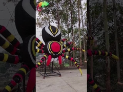 Aranha Animatronic gigante do jardim botânico com vida da Web - som vivo do tamanho