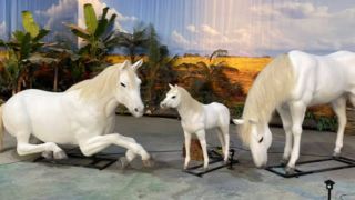 Unicórnio animatrônico em tamanho real para parques temáticos e eventos