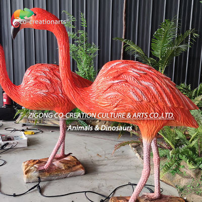 Animais de simulação de flamingos de tamanho real para decoração de parques temáticos