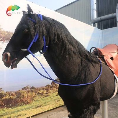 Bom preço. Cavalo animatrónico realista com movimento de todo o corpo e pêlo realista: atração interativa com tema da savana on-line