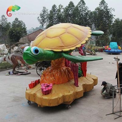 Bom preço. O festival que comemora flutuadores animais engraçados da parada do Chelonia veste a resistência on-line